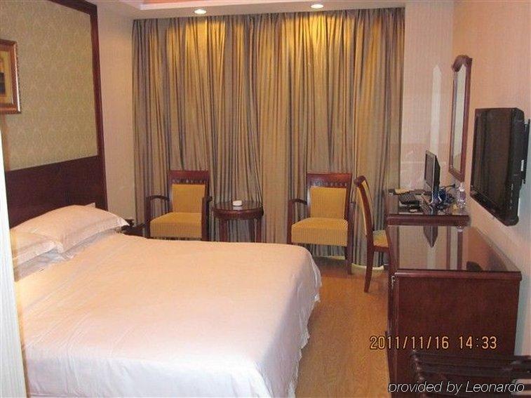 Vienna Hotel In Pinghu Square Shénzhen Habitación foto